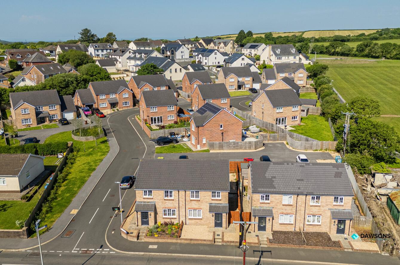 Clos Clement, Five Road, Llanelli, SA15 5YQ